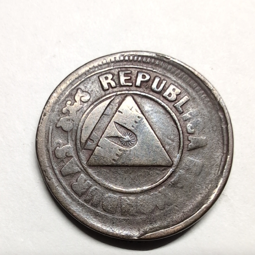 Honduras 1900 1 Centavo Coin Vintage